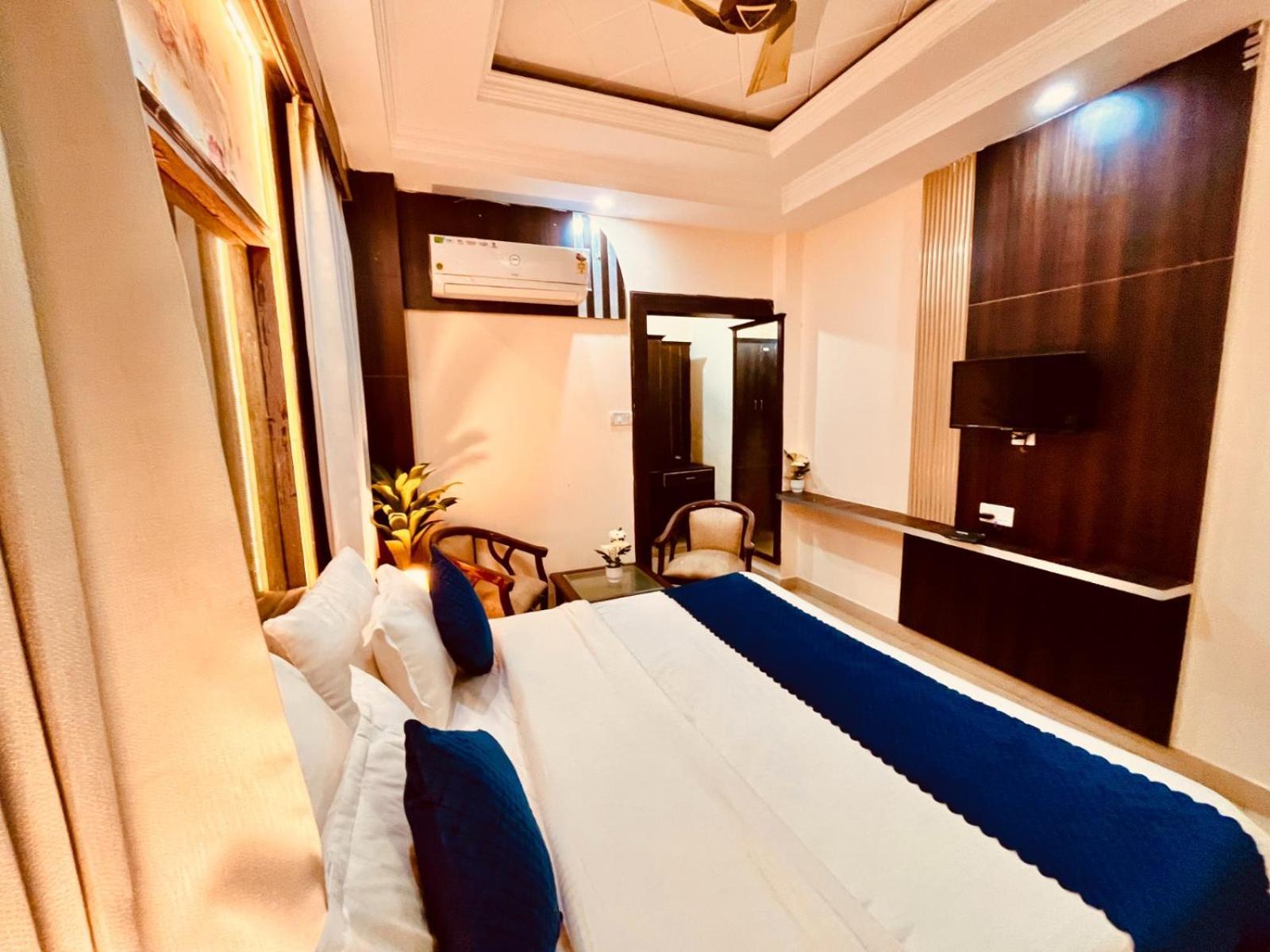 Hotel Ramawati Near Ganga Ghat Харидвар Экстерьер фото