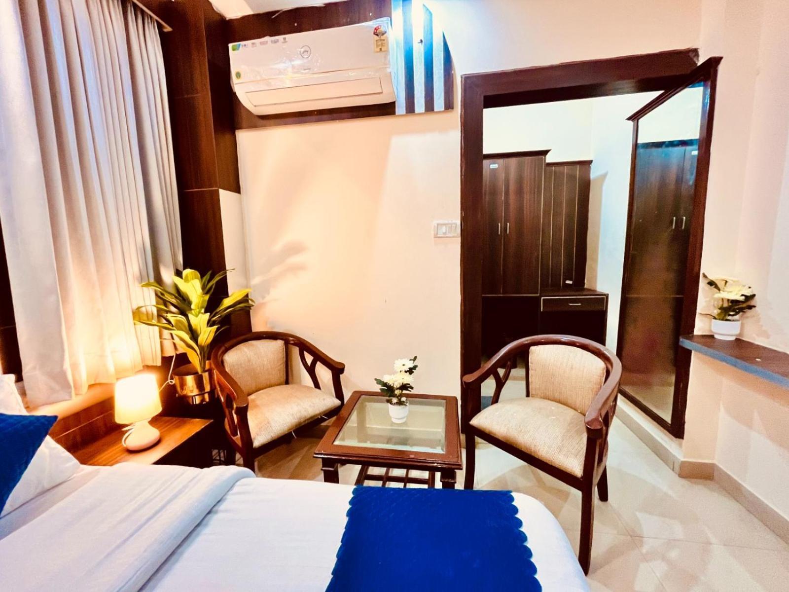 Hotel Ramawati Near Ganga Ghat Харидвар Экстерьер фото